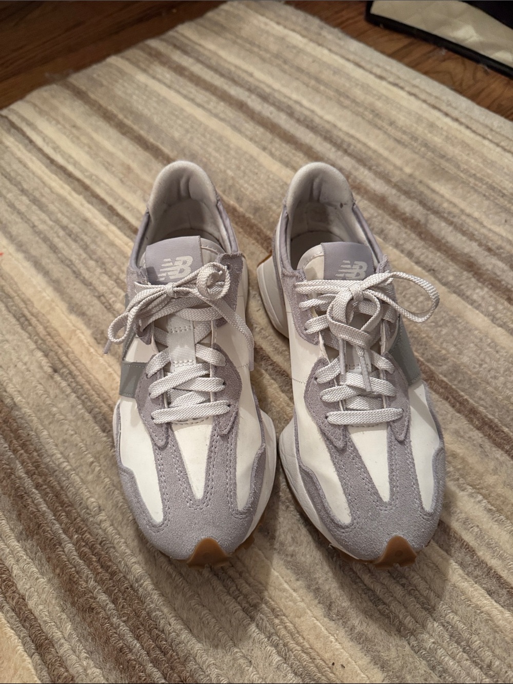 New Balance 327